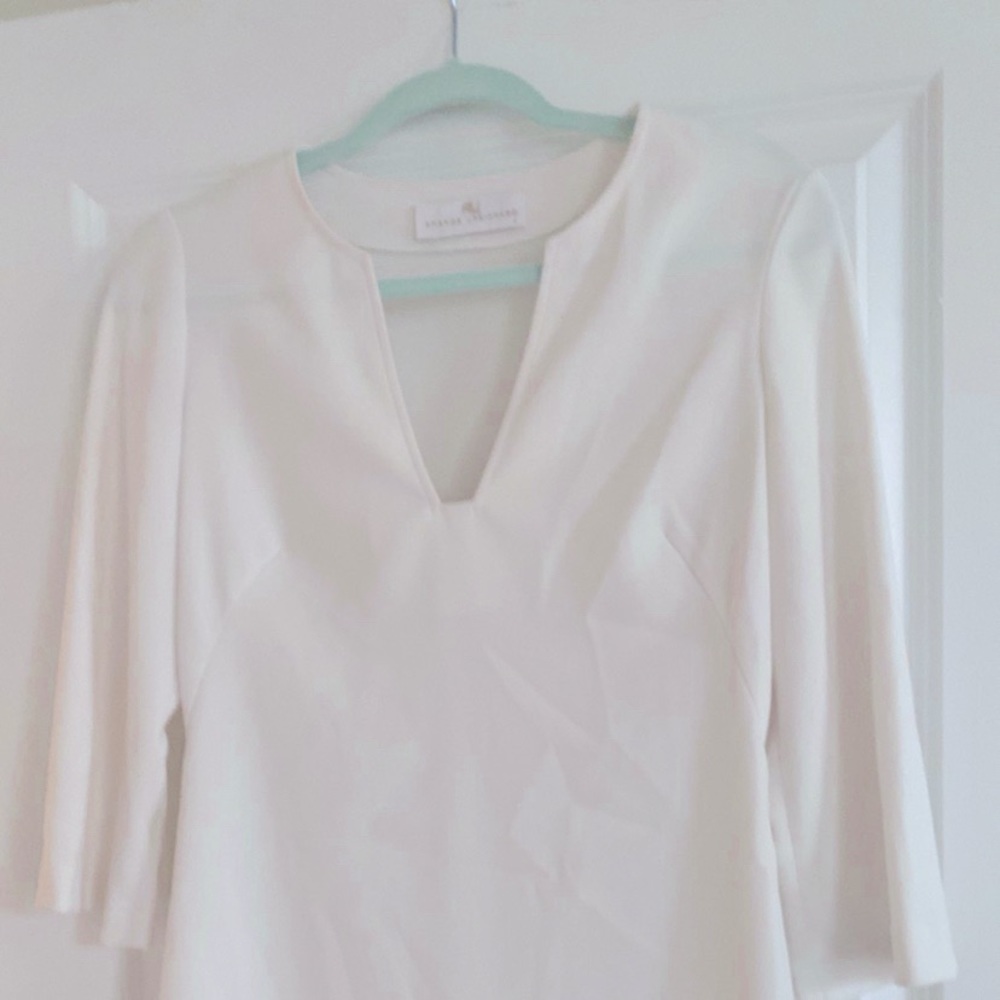 Amanda Uprichard women’s dress size P
Classy and cute